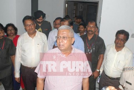 Tripura Governor unhurt after car hit in Bengal Tripura Governor unhurt after car hit in Bengal